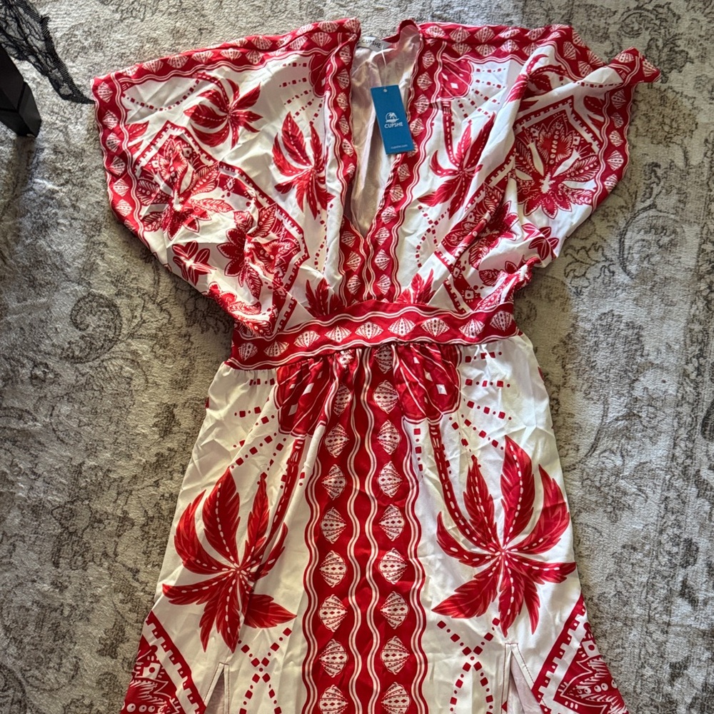 Cupshe Red and White Floral Dress